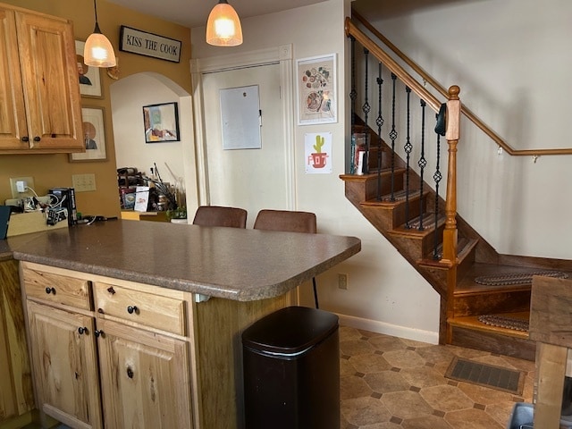 Kitchen bar, open staircase - 58 Maple St