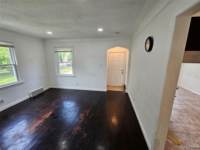 Building Photo - 7415 Artesian St
