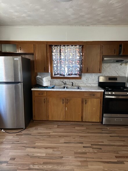 Kitchen - 3403 Frederick St