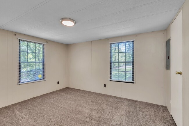 Building Photo - 234 Mill Pond Rd