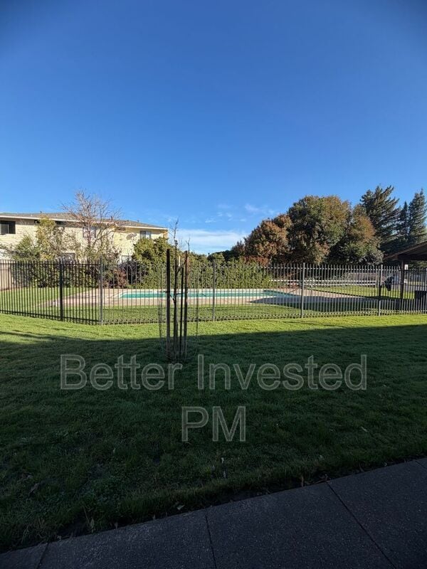 Building Photo - 966 Marlene St