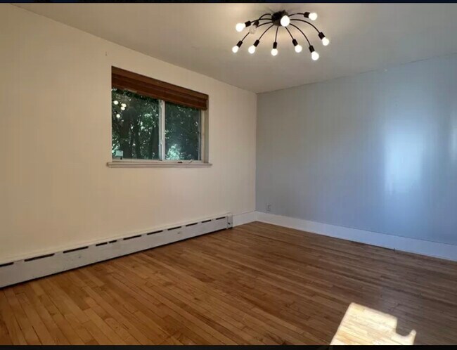 Dining room - 420 Silver St