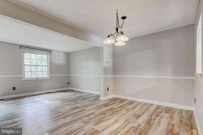 Building Photo - 7014 Chestnut Brook Ct