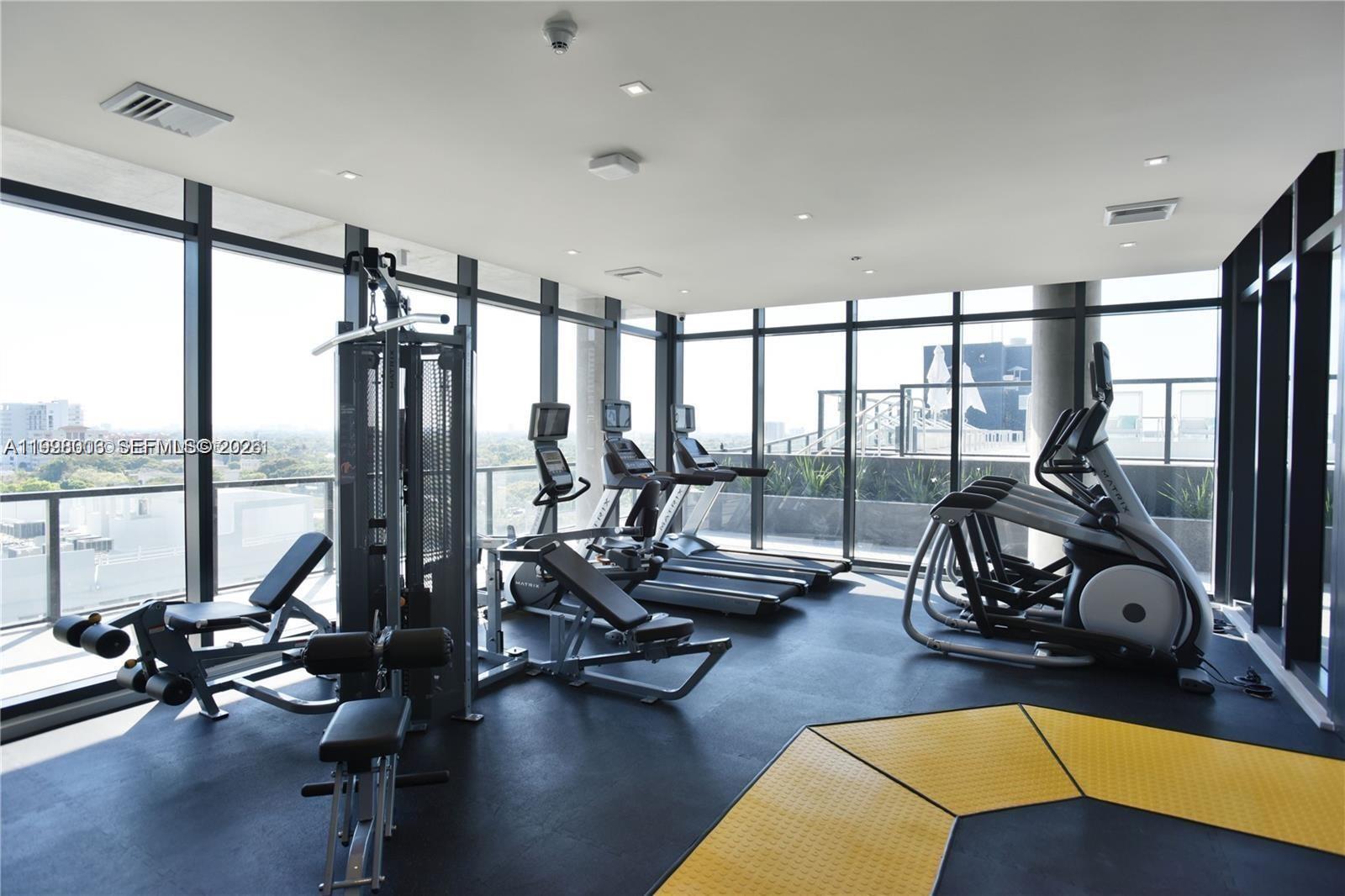 Building Photo - 201 SW 17th Rd