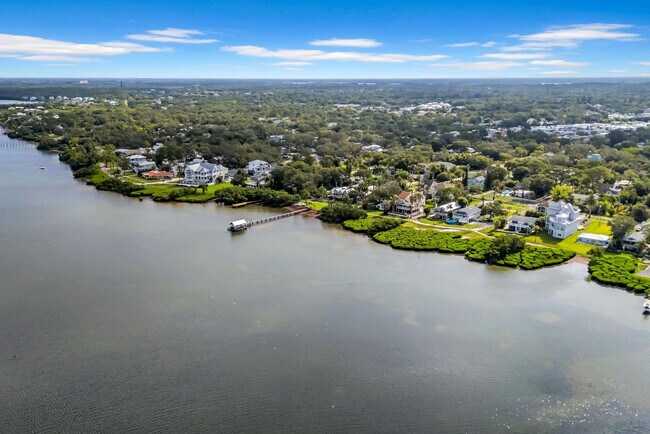 Building Photo - 555 S Gulf Dr