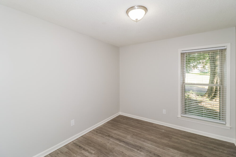 Building Photo - 8620 Kettering Dr
