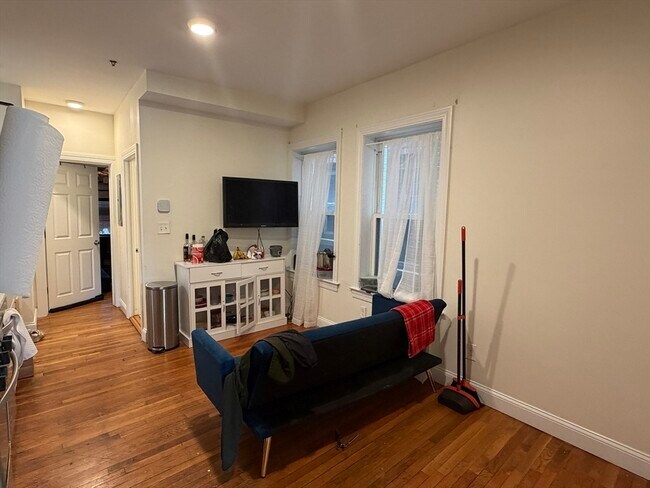 Building Photo - 830 Huntington Ave