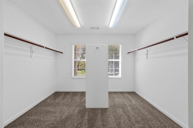 Building Photo - 27110 Kelsey Woods Ct