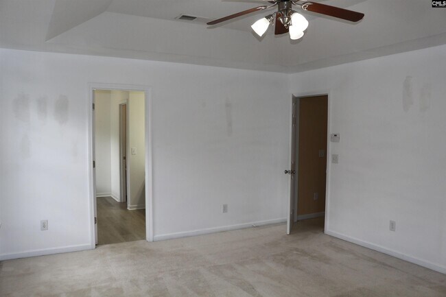 Building Photo - 70 Ballymore Ct