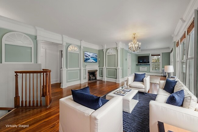 Building Photo - 9 Lyme St