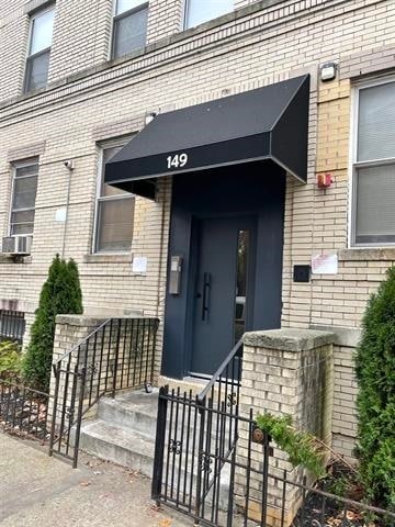 Building Photo - 149 Grant Ave