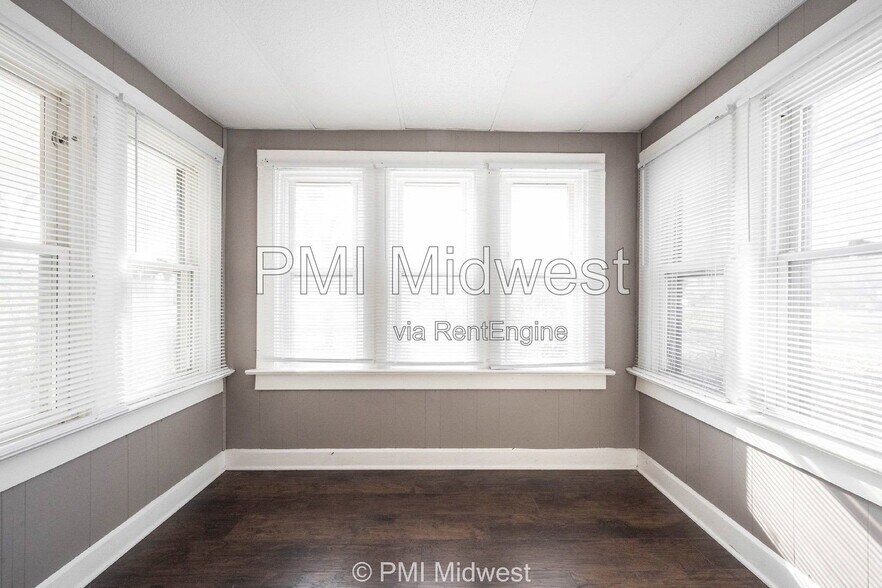 Building Photo - 1346 Burdsal Pkwy