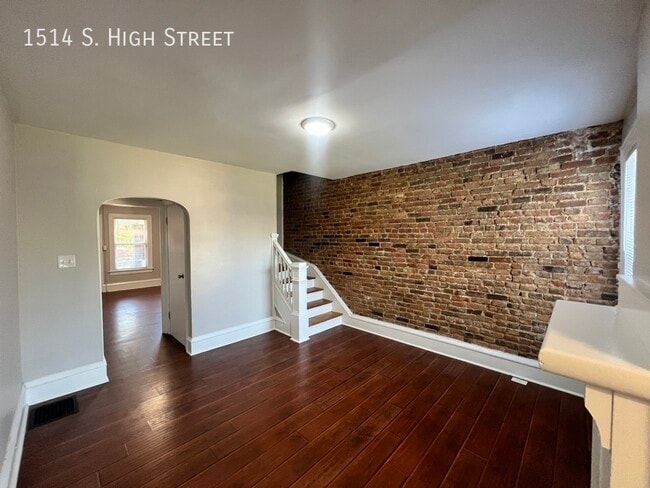 Building Photo - 1514 S High St