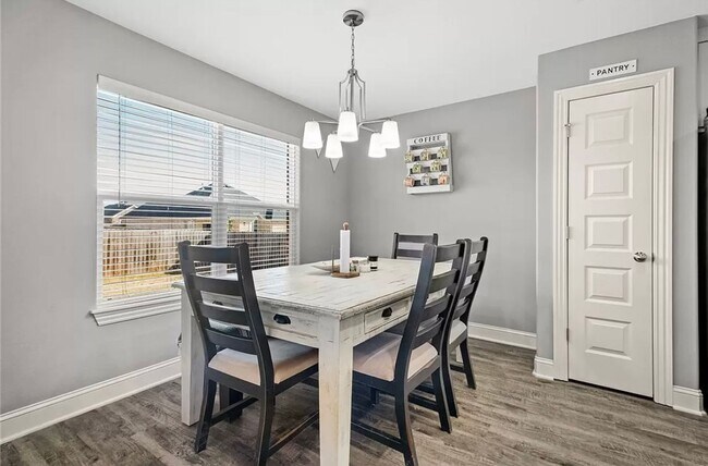 Building Photo - Available June 1st! 3-Bedroom, 2-Bathroom ...