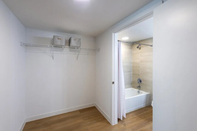 Building Photo - New 2 Bed Apt— 2 Months Free + $99 Move-In...