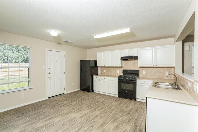 Building Photo - 343 Remington Creek Dr