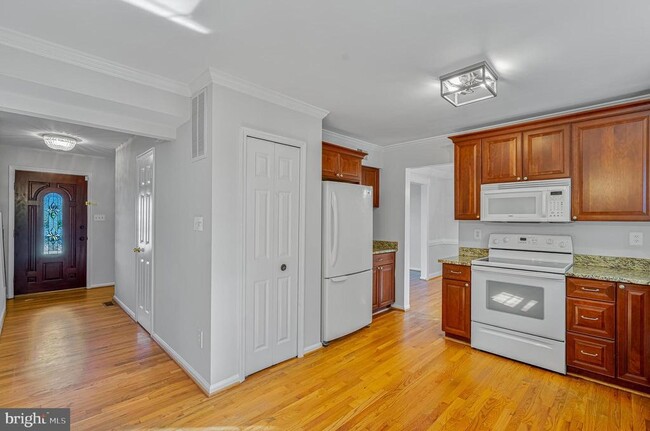 Building Photo - 8423 Hunt Valley Dr