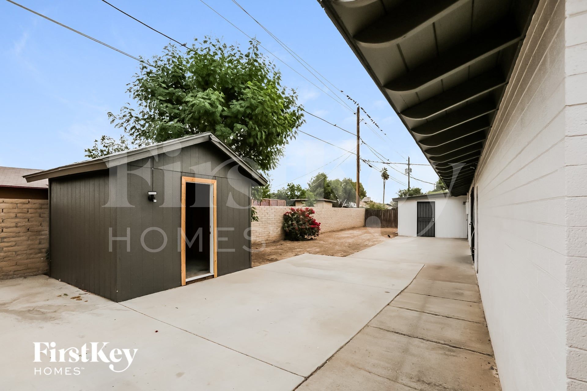 Building Photo - 5361 N 61st Dr
