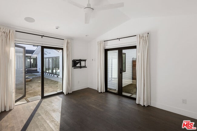 Building Photo - 4525 Melbourne Ave