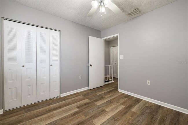 Building Photo - 6211 Oak Cluster Cir