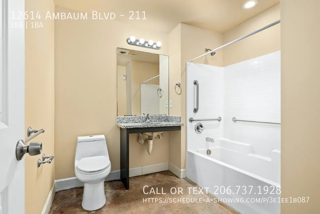 Building Photo - 12614 Ambaum Blvd SW