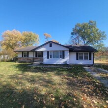 Building Photo - Westside 4 bedroom
