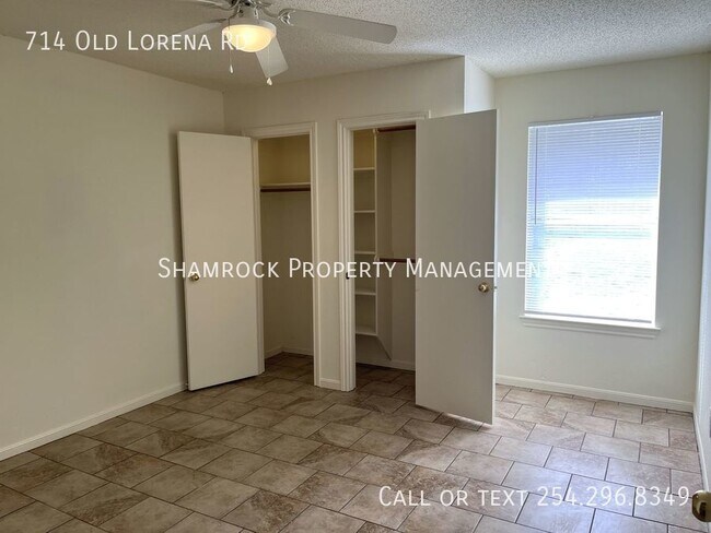 Building Photo - Lorena ISD Duplex