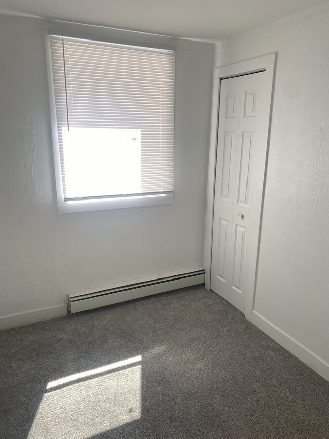 Building Photo - 2800 White Bear Ave