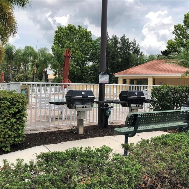 Building Photo - 3770 82nd Ave Cir E