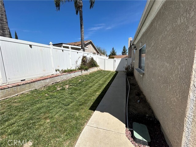 Building Photo - 4007 Cypress Ln