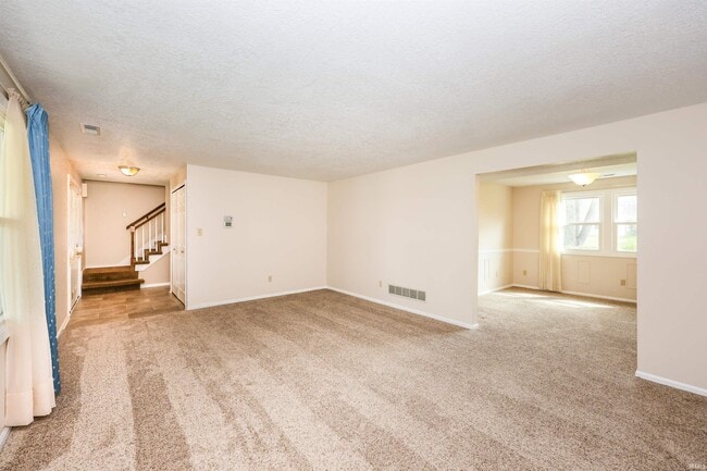 Building Photo - 7104 Tanbark Ln