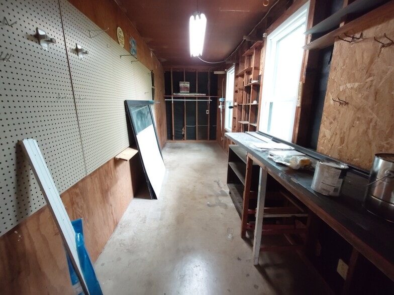 Building Photo - 203 Haverford Dr