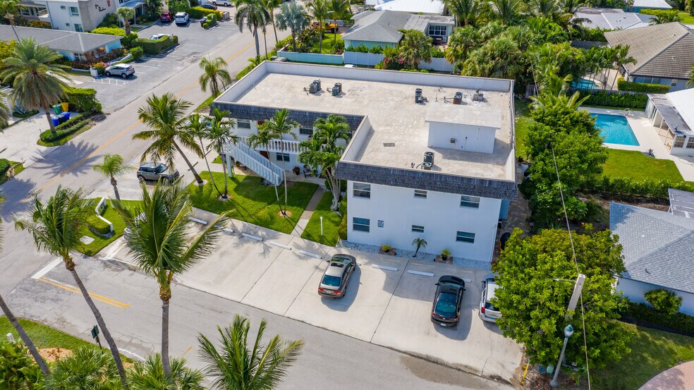 Building Photo - 206 Inlet Way