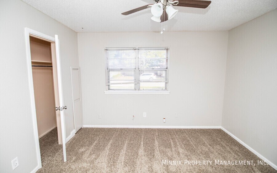 Building Photo - 4825 53rd St