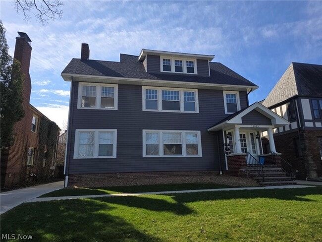 Building Photo - 13839 Clifton Blvd