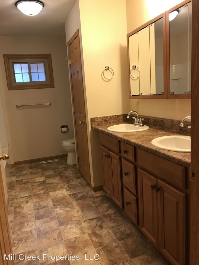 Building Photo - 508 Oakhurst Dr