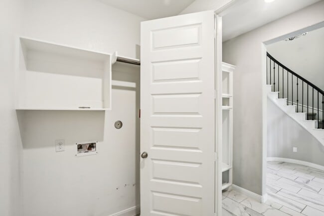 Building Photo - 2641 Summer Indigo Trl
