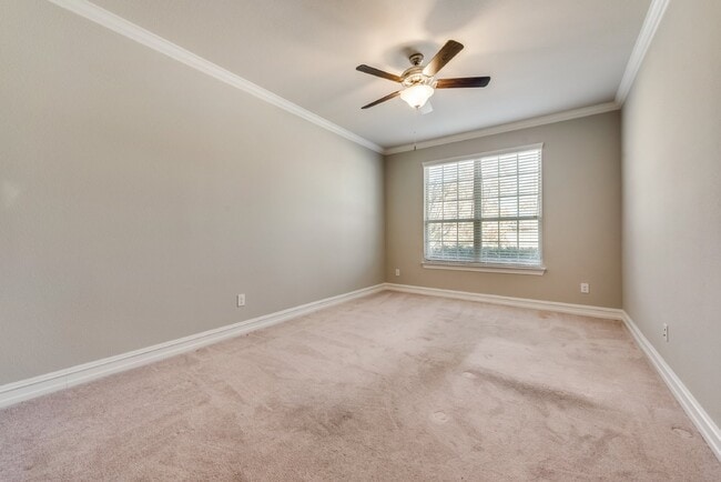 Building Photo - "Stunning 3-Bedroom Home in the Highlands at Trophy Club!"