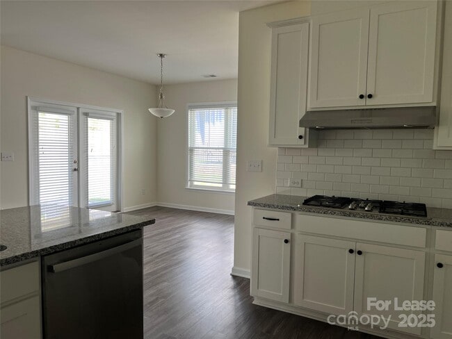 Building Photo - 1024 Argentium Way