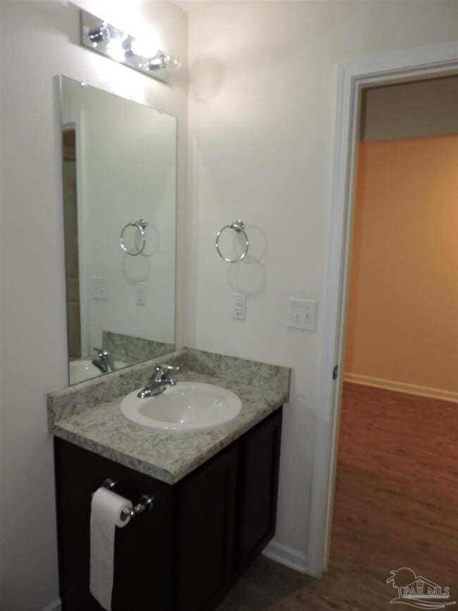 Building Photo - 5780 Blackhorse Cir