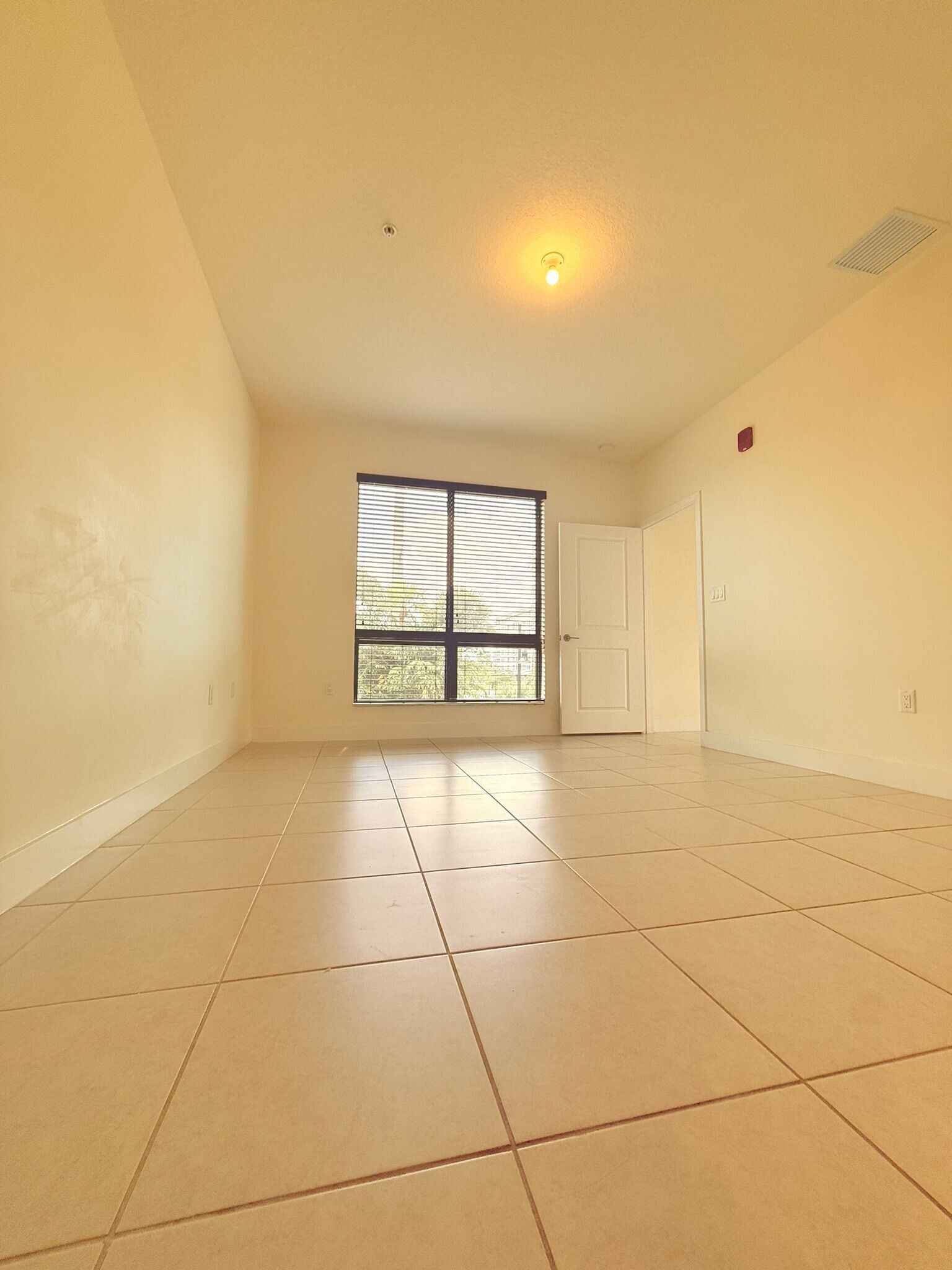 Building Photo - 8001 NW 41st St