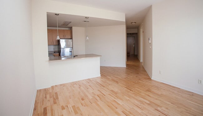 Building Photo - 242 E Water St