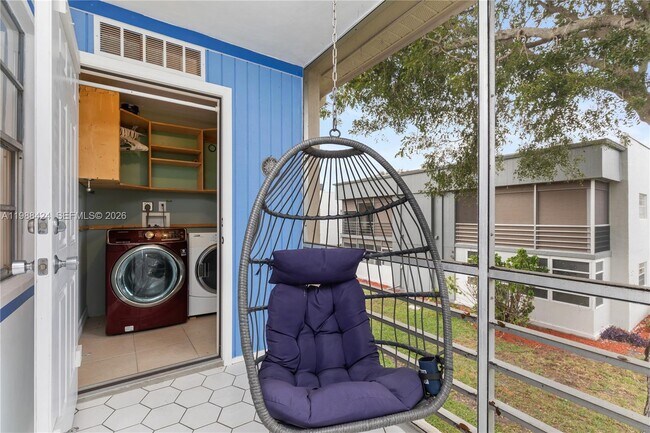 Building Photo - 854 Normandy Trail