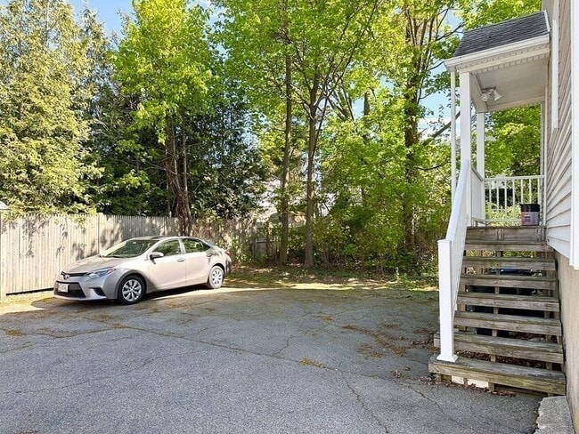 Building Photo - 75 Dorchester St