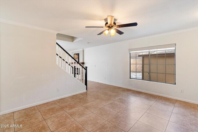 Building Photo - 2314 E Paraiso Dr