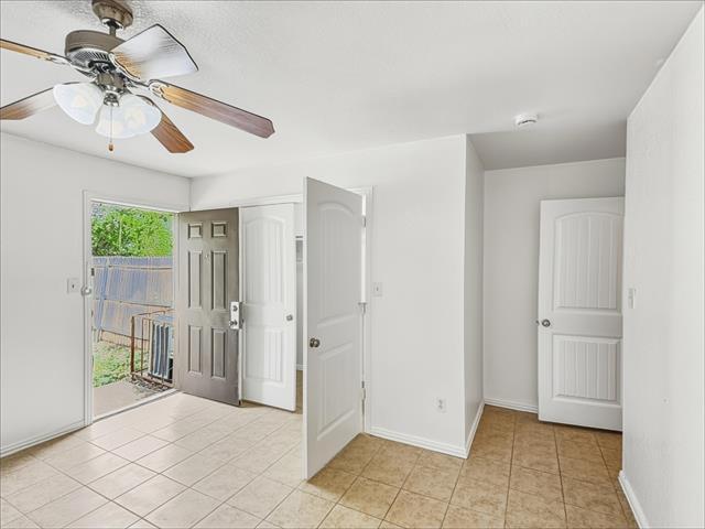 Building Photo - 3108 Lincoln Ave