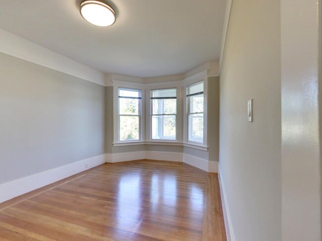 Building Photo - 1351-1353 5th Avenue (1233r)