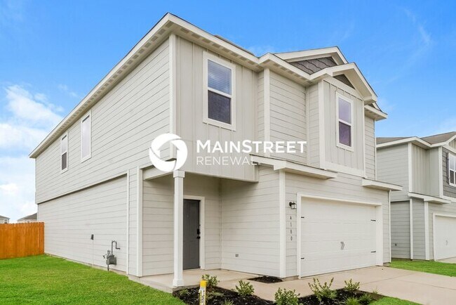 Building Photo - 4 Bedroom Pet-Friendly Home in New Braunfels, TX with Main Street Renewal