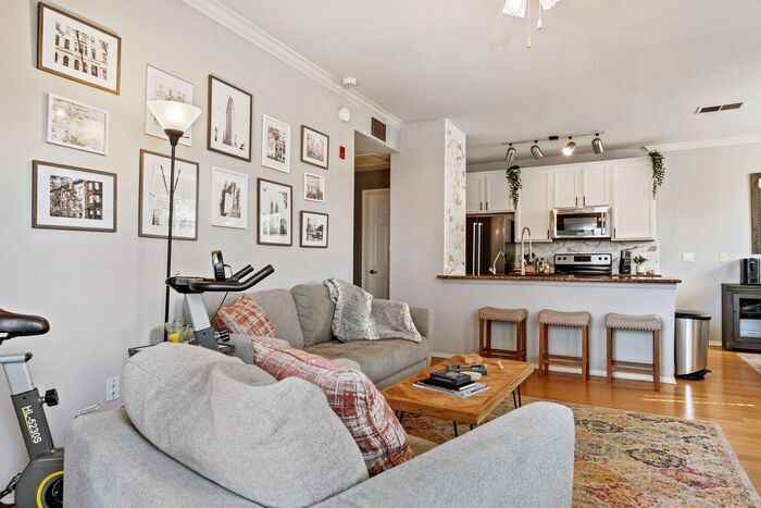 Building Photo - 7009 E Acoma Dr