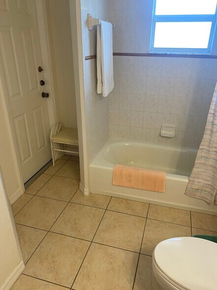 Building Photo - 12120 Granada Dr